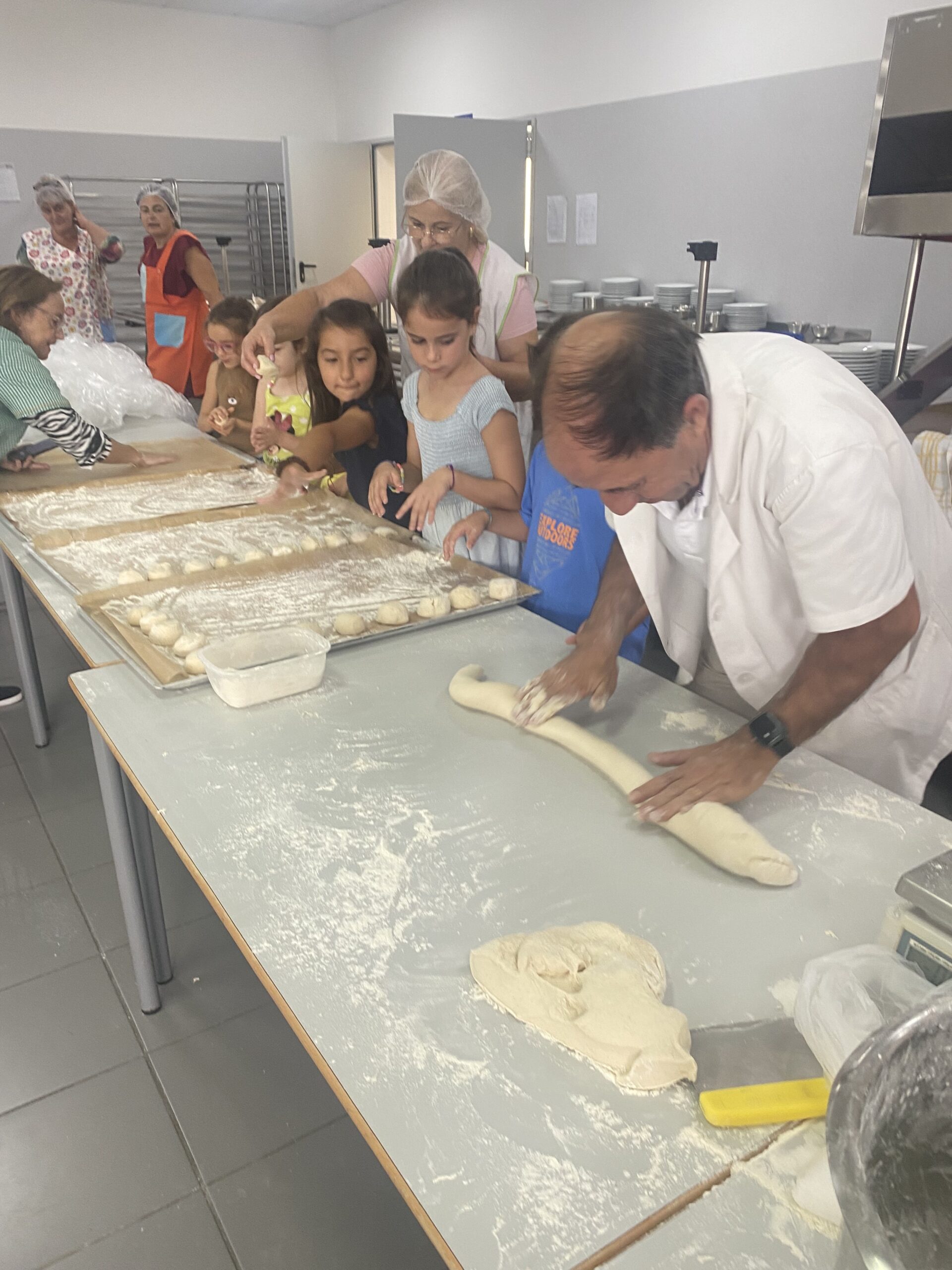 Na escola também se faz pão