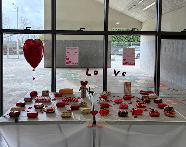 Love Boxes: Criatividade e Amor em Cada Caixa